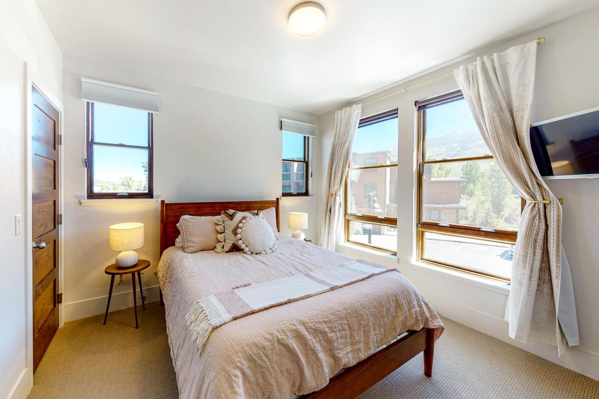 Blue River Flats Condos Silverthorne Room photo