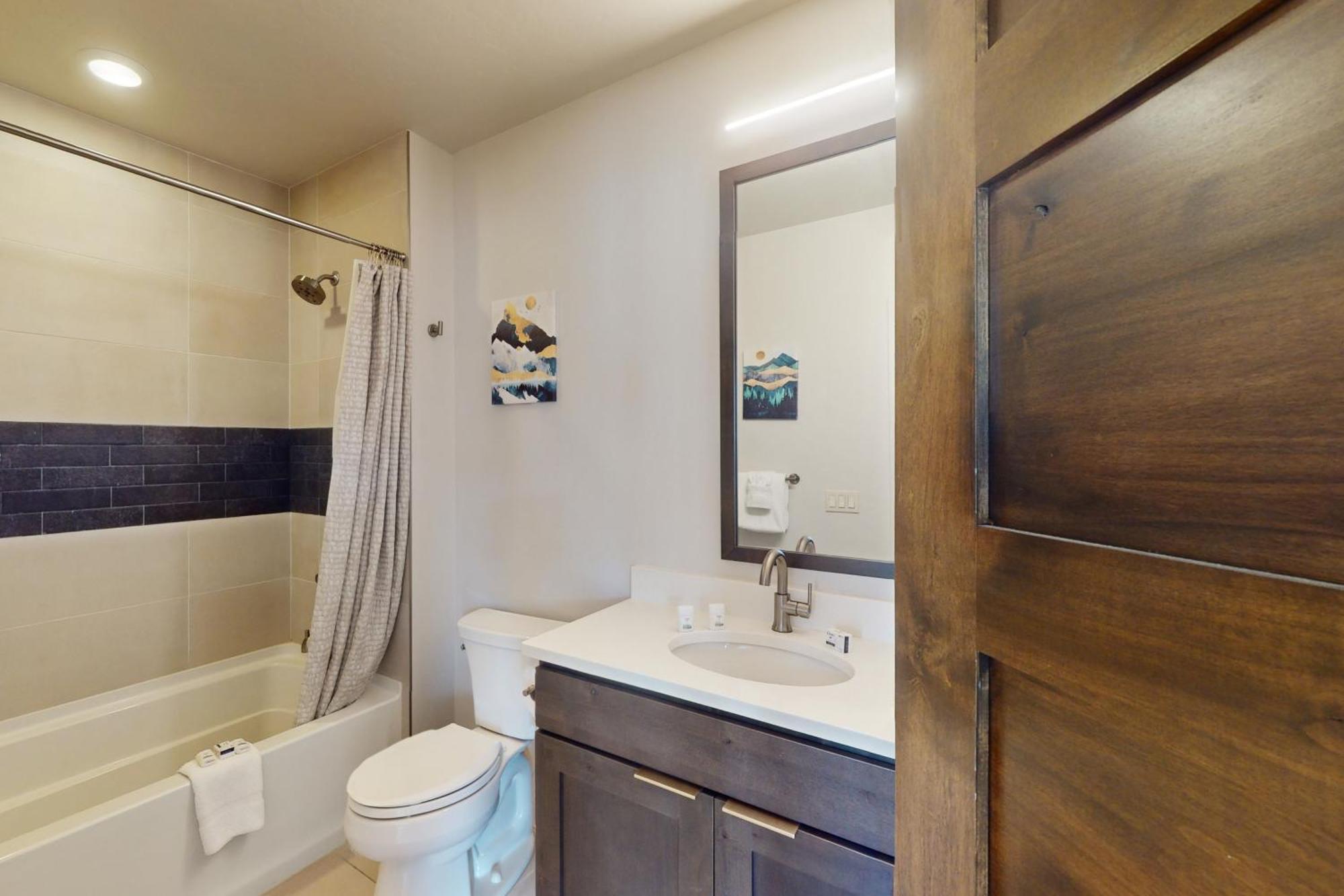 Blue River Flats Condos Silverthorne Room photo
