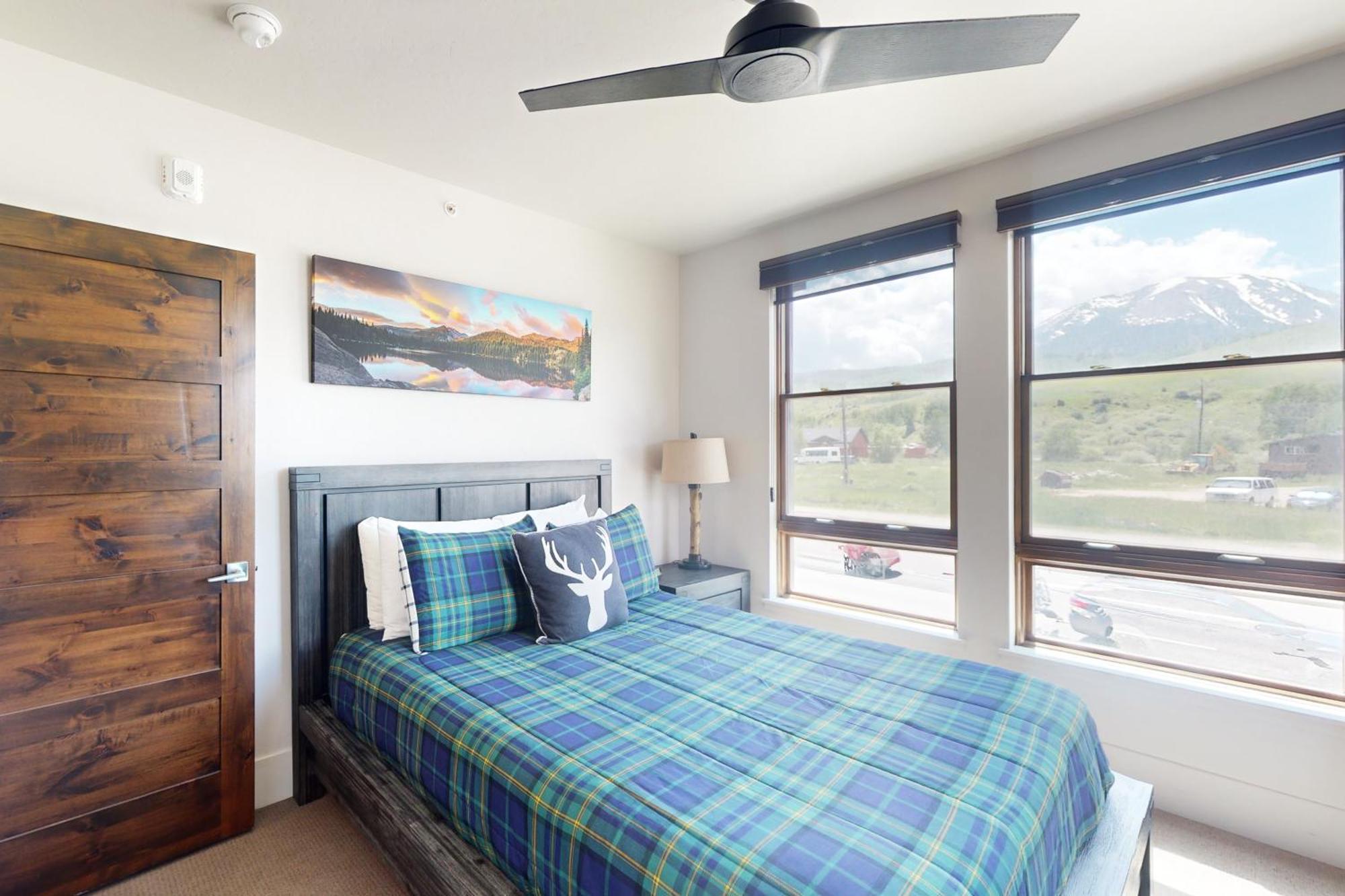Blue River Flats Condos Silverthorne Room photo