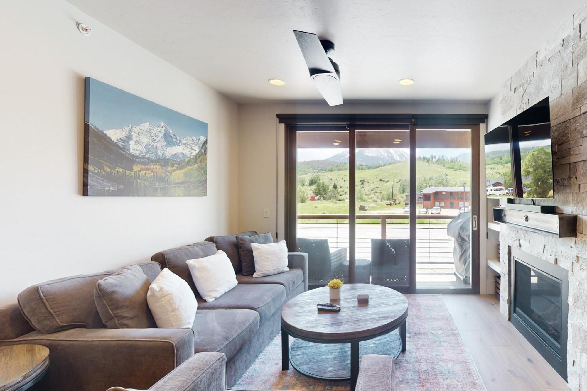 Blue River Flats Condos Silverthorne Room photo
